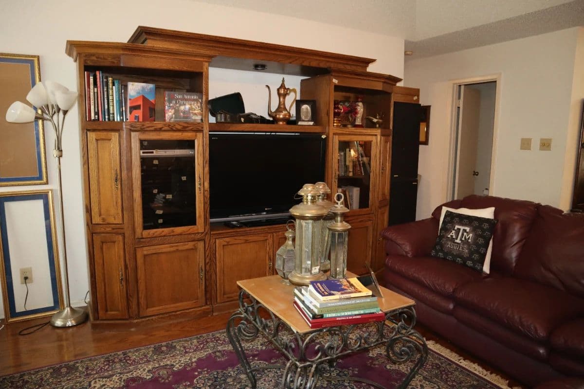 Blue Moon Estate Sale in Bouldin Creek photo 4