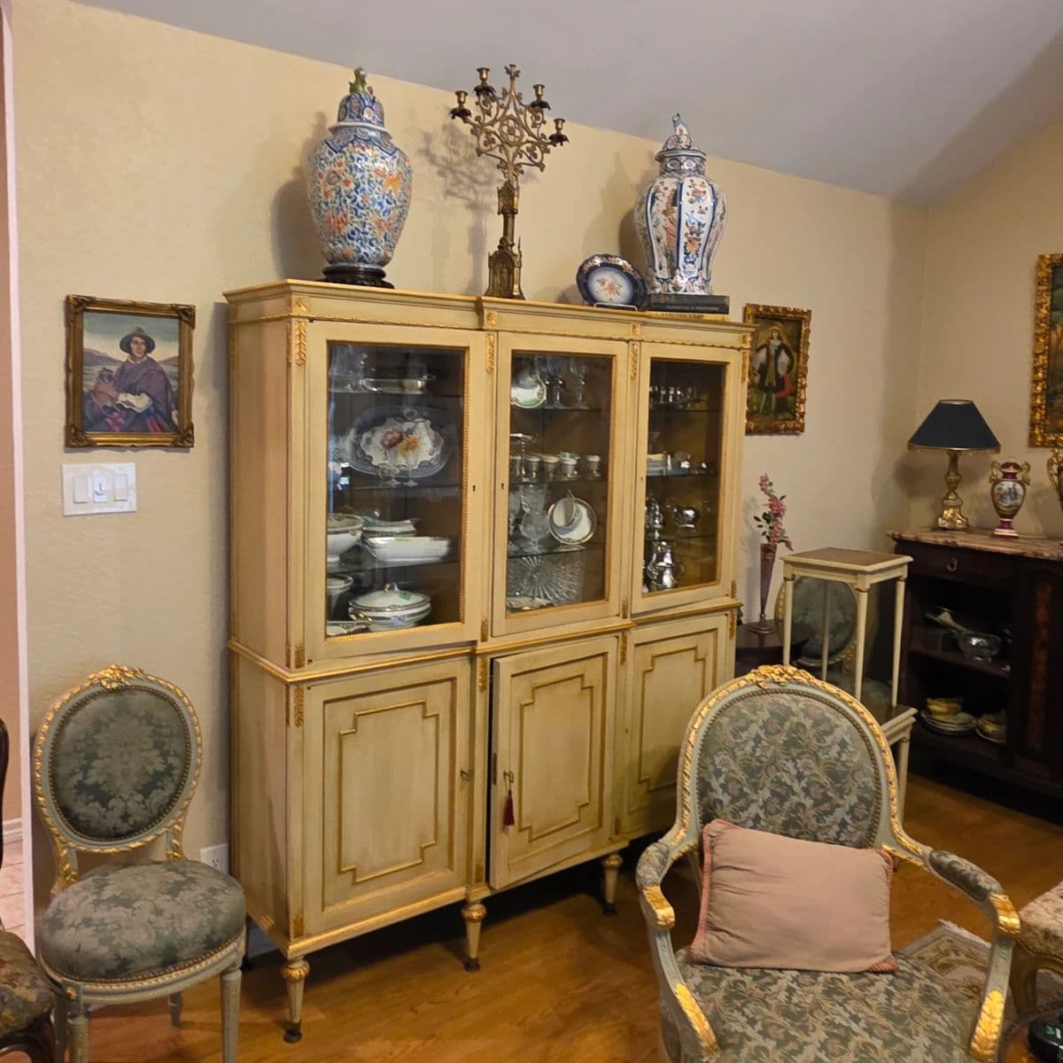 Spicewood Springs and Mesa Super ONE DAY Wonder Estate Sale! photo 3
