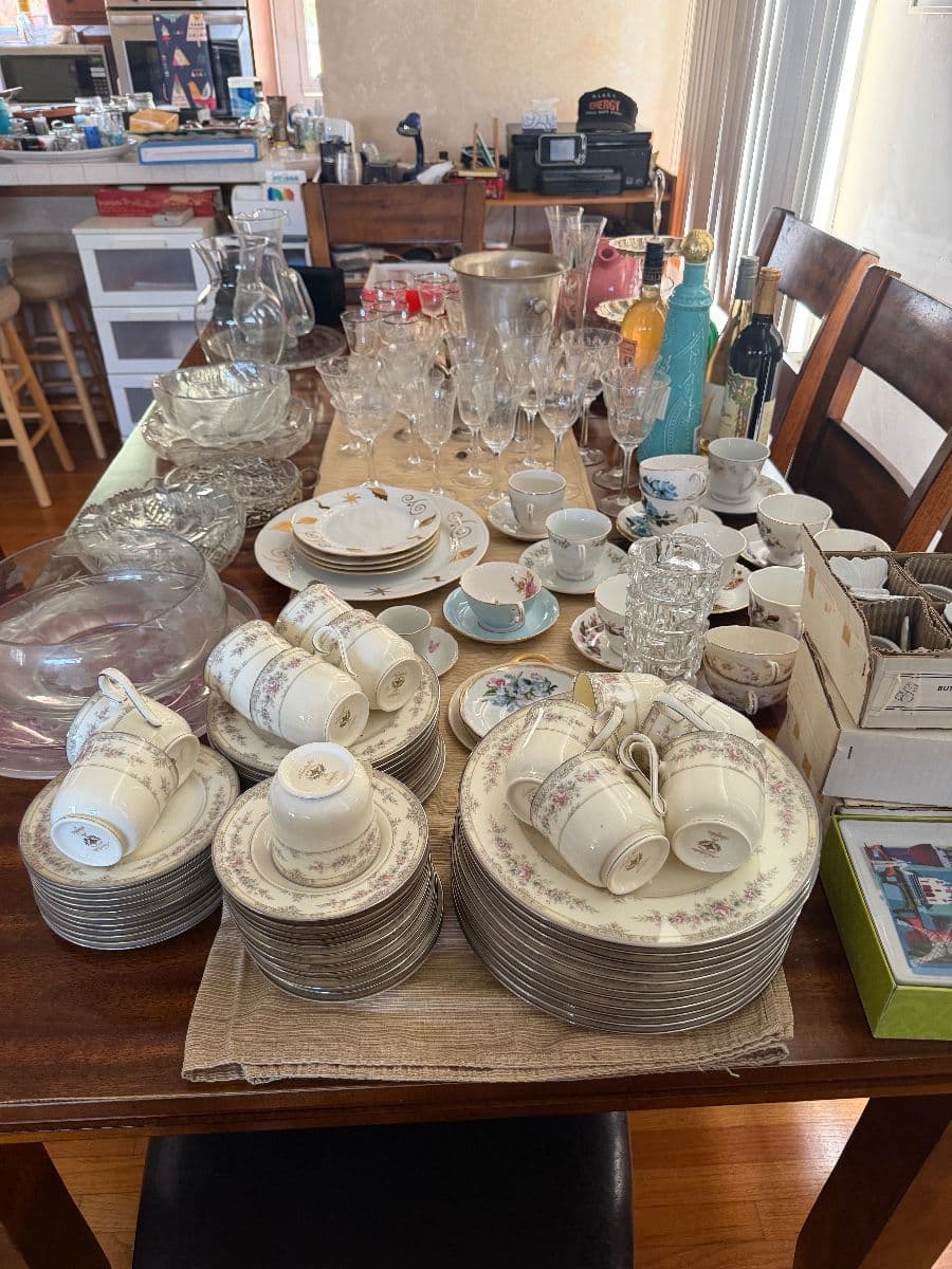 Mar Vista Wonderful 3 Day Estate Sale - Vintage Goodies! photo 11