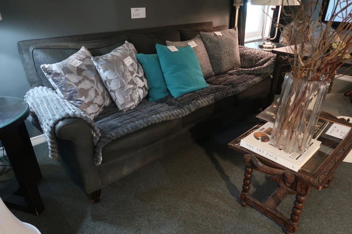 ELS Estate Sales ... Full House -- Furniture, Collectibles & More! photo 1