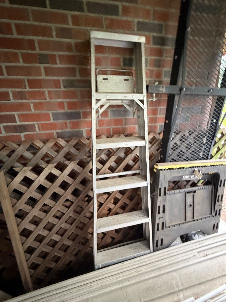 The Rusty Trunk LLC opens to "Treasure Hunt" Estate Sale photo 6