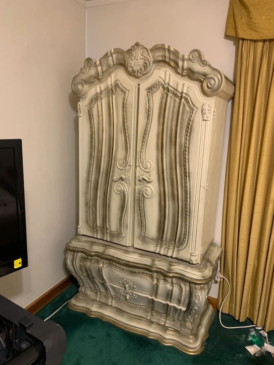 Mint Condition French Provincial Furniture-Must Go! photo 9