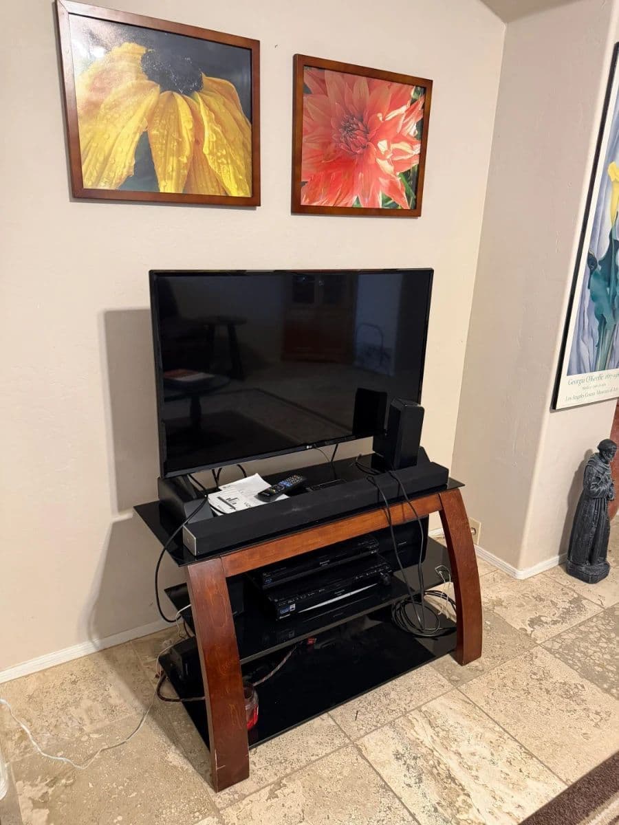 CENTRAL PHOENIX ESTATE SALE! CARS, GOLF CART, ARTWORK, FURNITURE, DÉCOR, COLLECTIBLES & MORE! photo 8