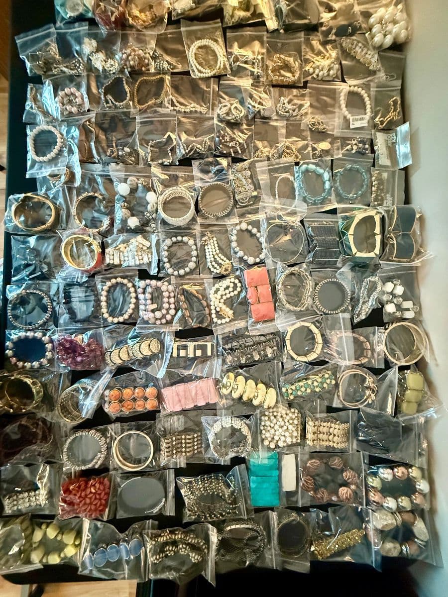 Mulberry Way Estate Sale photo 7