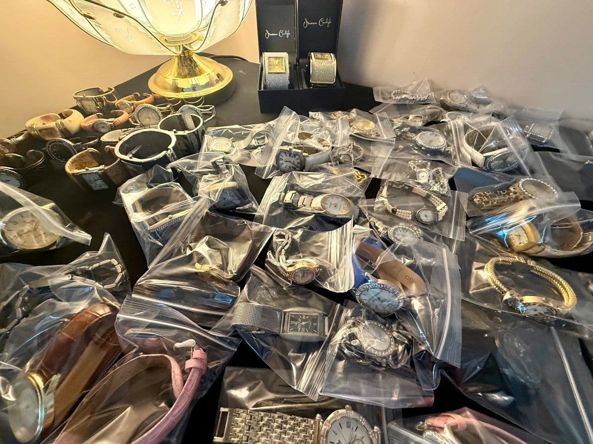 Mulberry Way Estate Sale photo 10