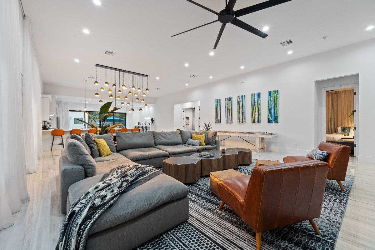 Designer Living in $2mil Phoenix Estate photo 6