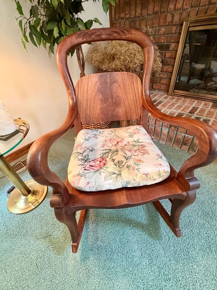 Wonderful Mission Ridge Estate Sale! photo 12