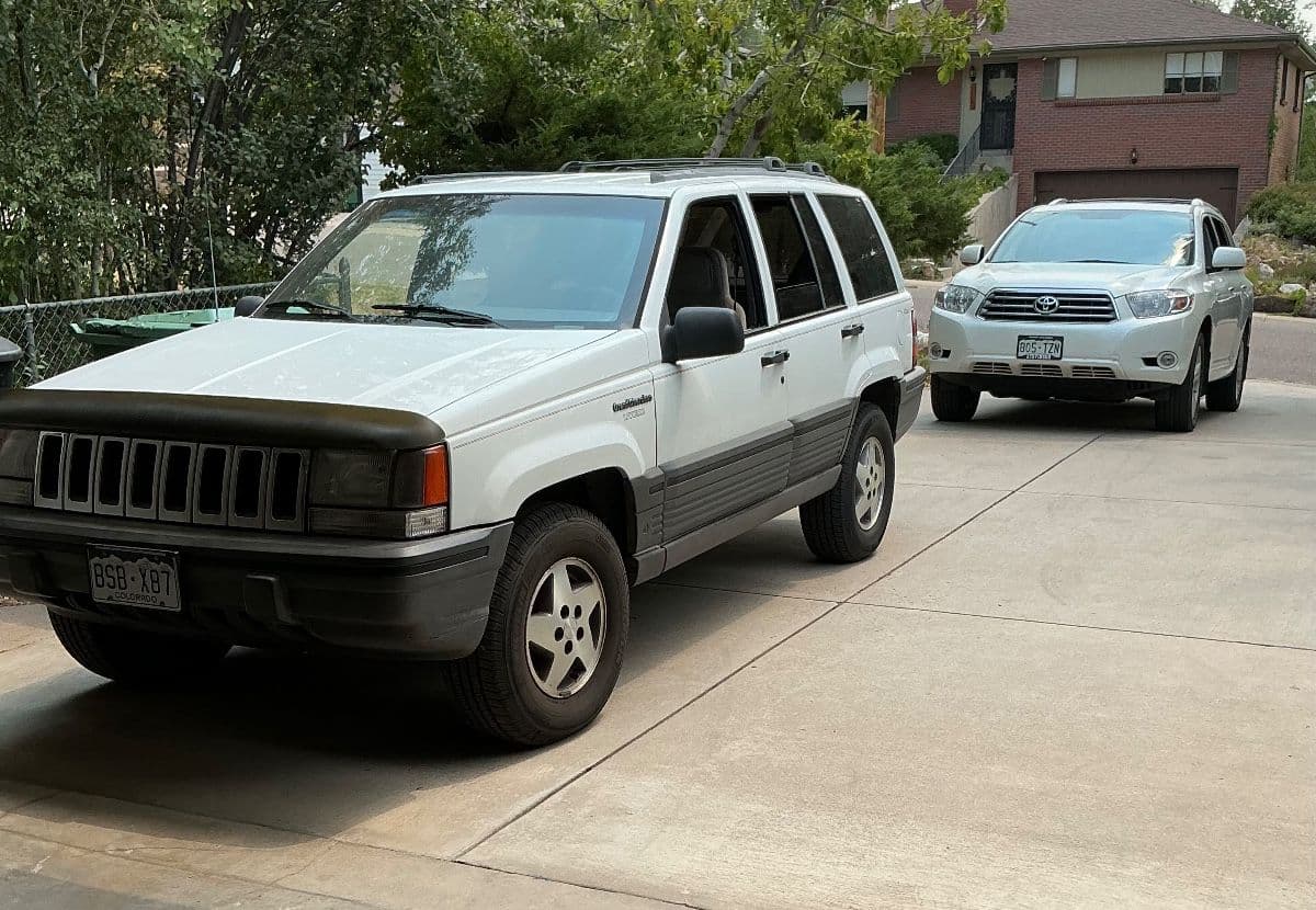 A Little Bit Country With Two Cars! photo 8