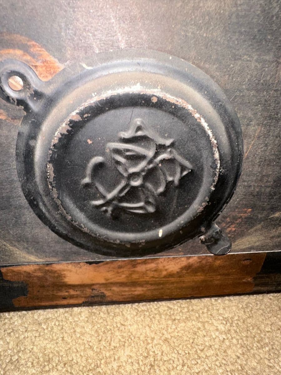 Height of Charm in Westmoreland Heights Blue Moon Estate Sale photo 10