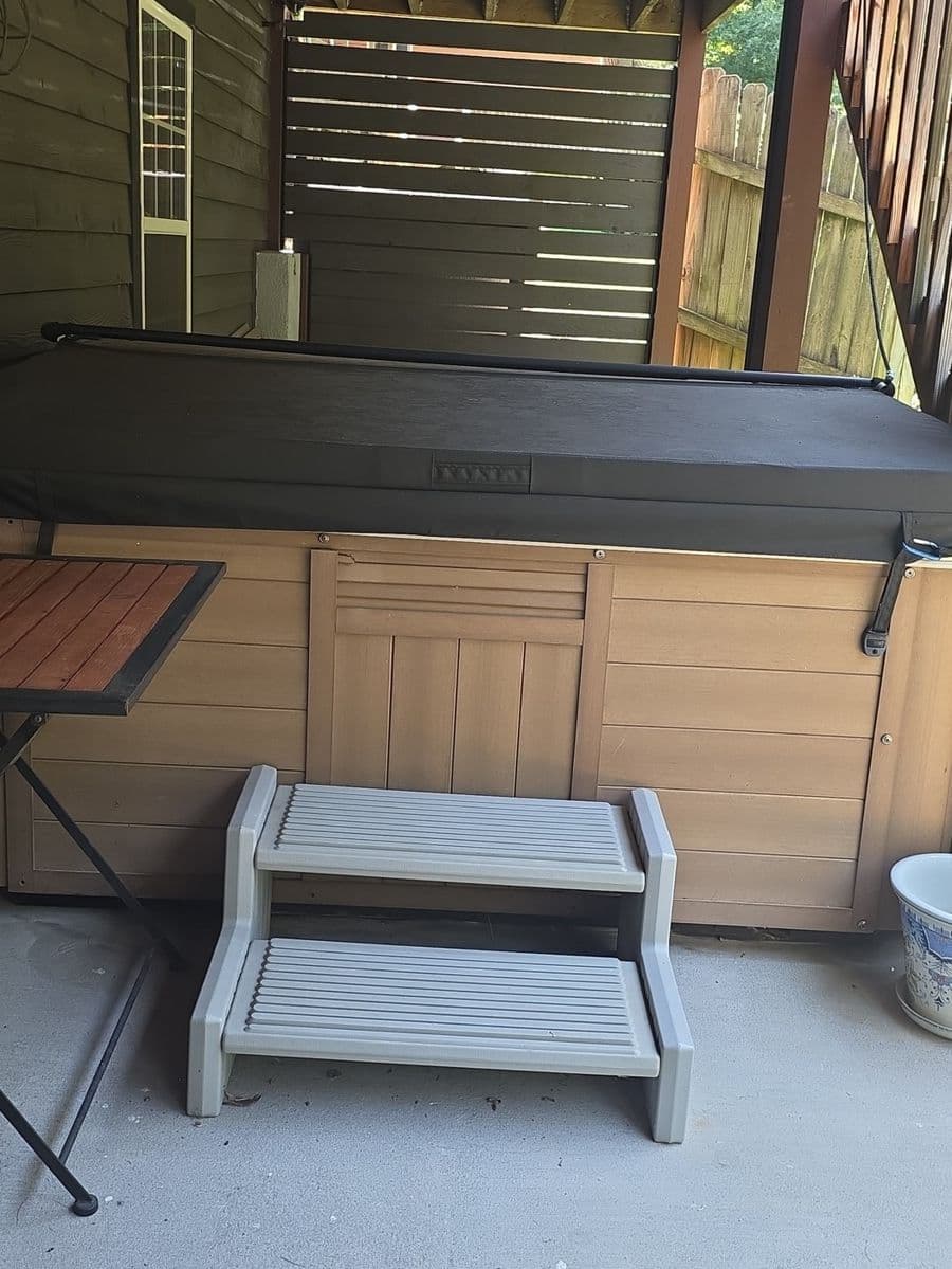 Louisville Lakehouse Blue Moon Estate Sale photo 3