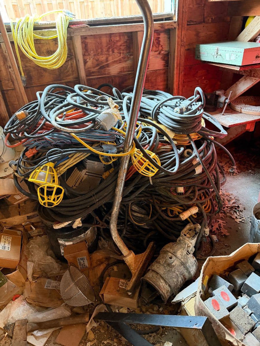 Lets Make A Deal - Ham Lake Sale - Contractor’s Cache Estate Sale — Tools, Antiques & More photo 9