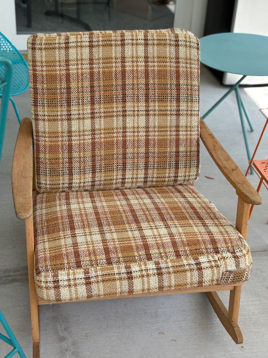 Mid Century Modern Sale in College Park photo 5