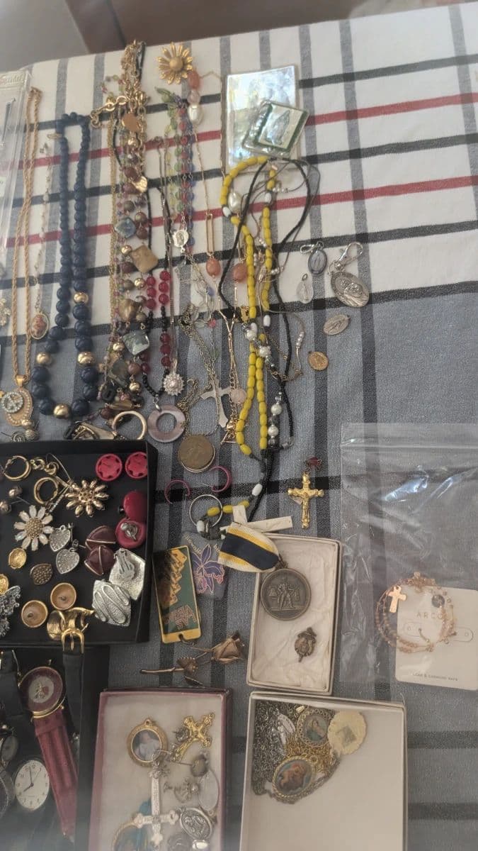 NICE BELLEVUE ESTATE SALE!!! photo 9
