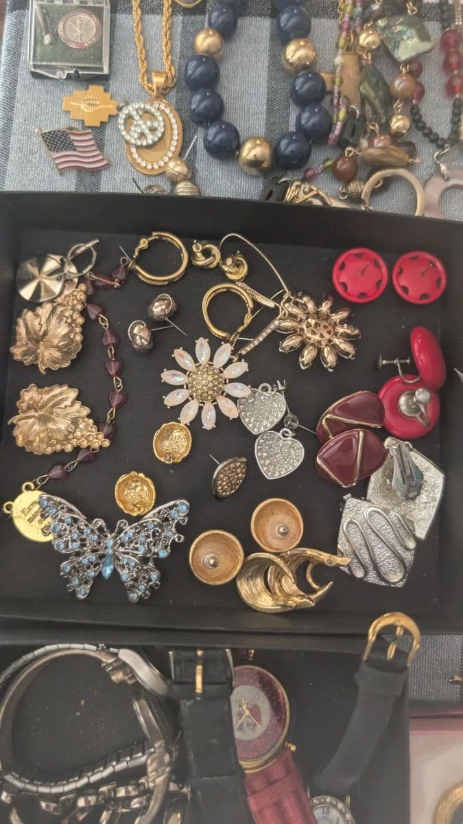 NICE BELLEVUE ESTATE SALE!!! photo 12