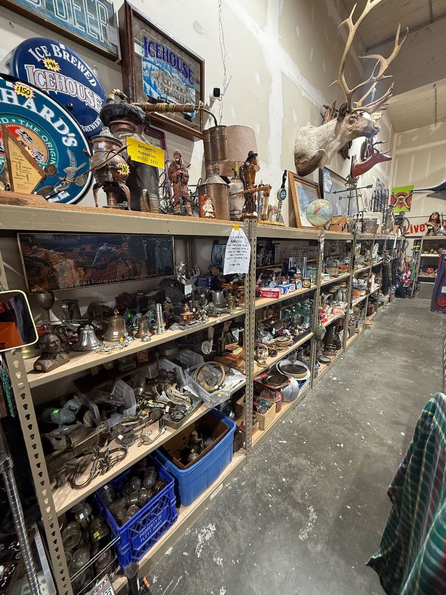 MAGNOLIA VINTAGE WARHOUSE SALE photo 7