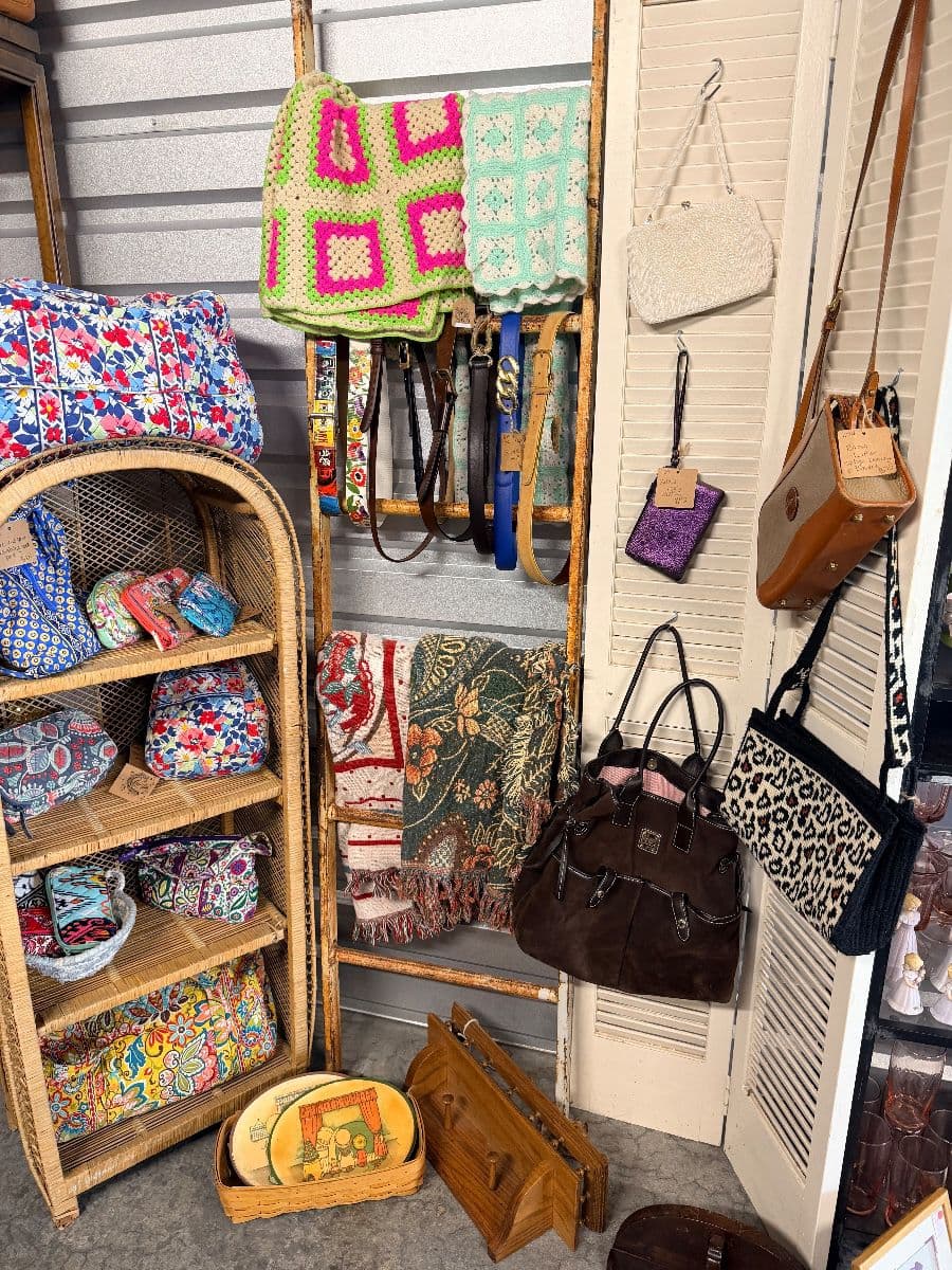 Vintage Rose Merchants Warehouse Sale – Memorial/Energy Corridor photo 2