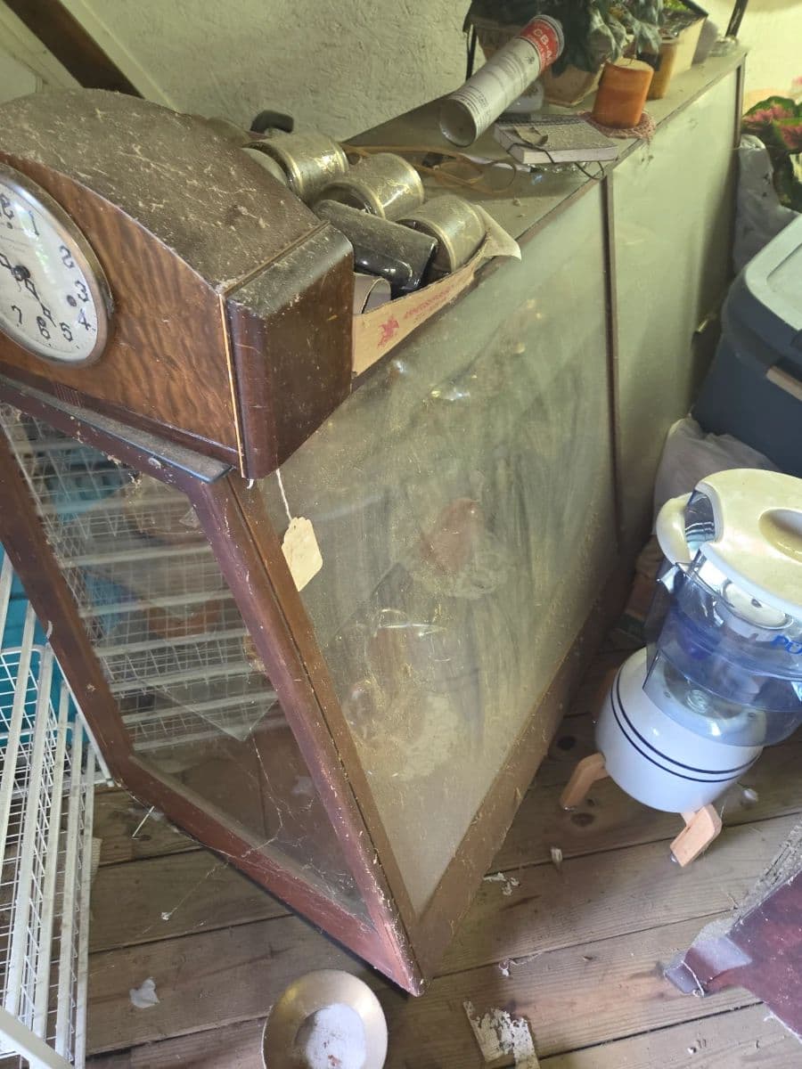 Large antique/vintage estate sale photo 4