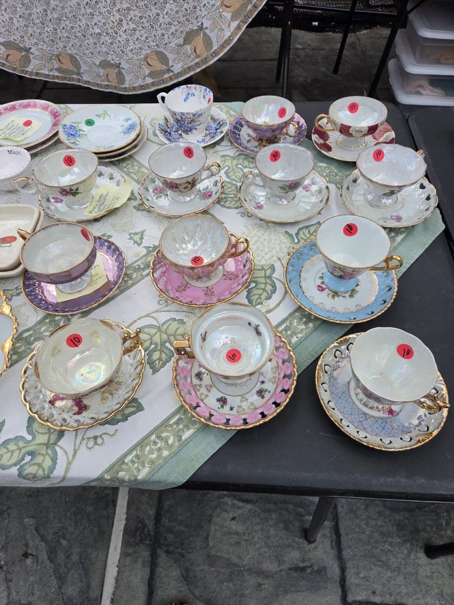High End Antique and Crystal Sale photo 5
