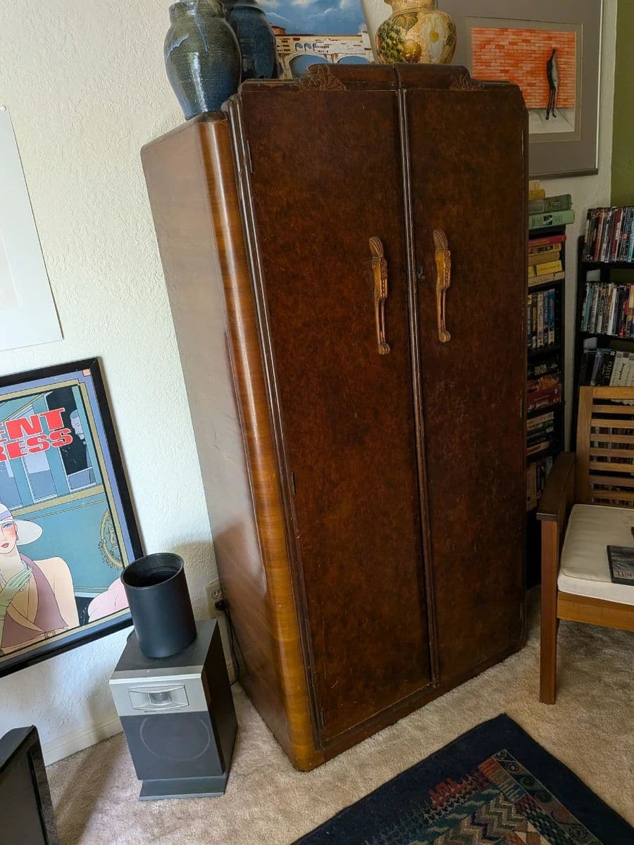 Houston Indoor Estate Sale by Mercader Estate Dealer photo 10