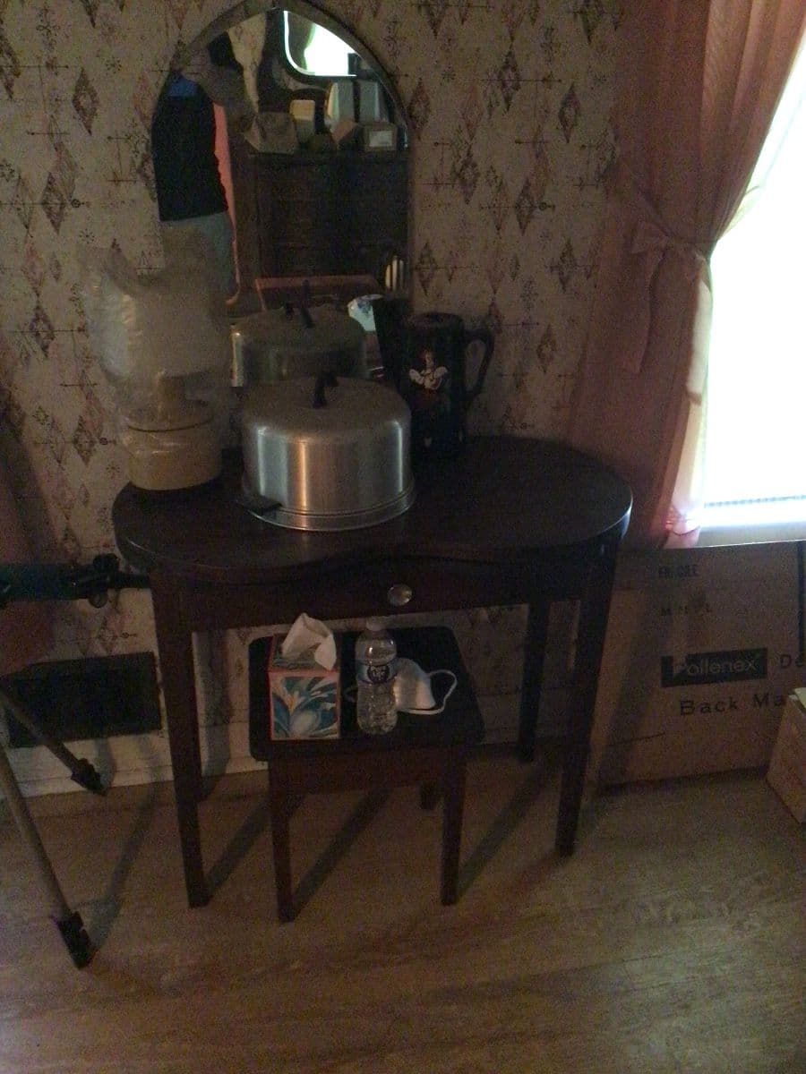 Estate Sale photo 5