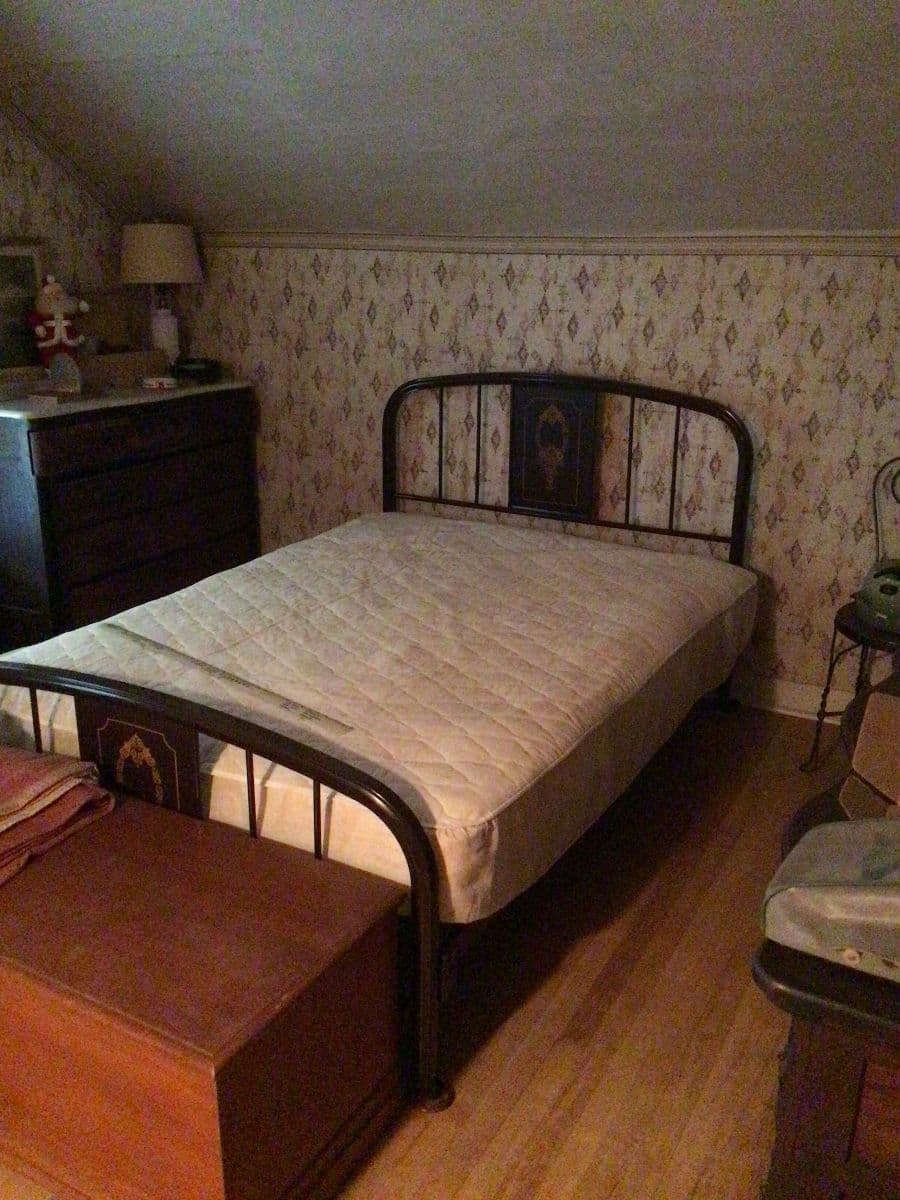 Estate Sale photo 7