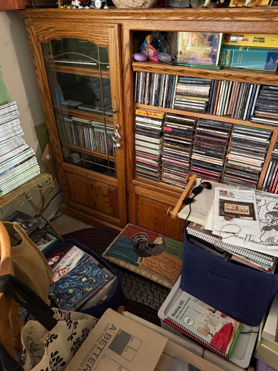 The Rusty Trunk LLC opens to "Readers' Paradise & Estate Treasures" Estate Sale photo 1