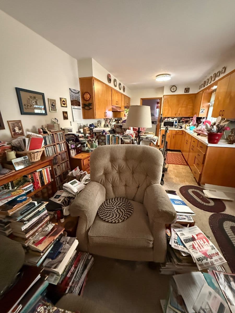 The Rusty Trunk LLC opens to "Readers' Paradise & Estate Treasures" Estate Sale photo 11