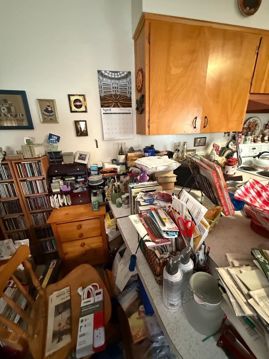 The Rusty Trunk LLC opens to "Readers' Paradise & Estate Treasures" Estate Sale photo 9
