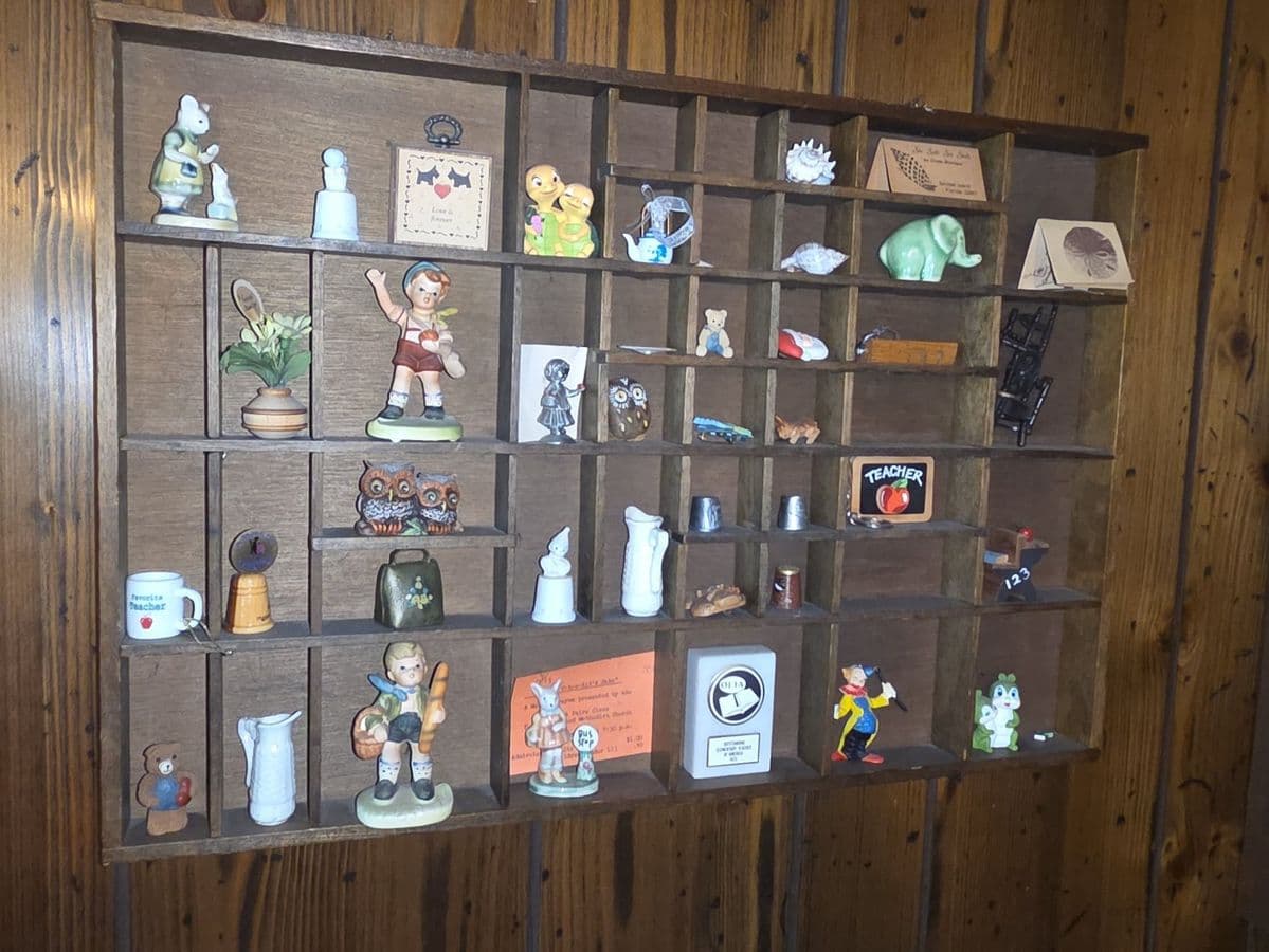 Memories in Maryville Blue Moon Estate Sale photo 10