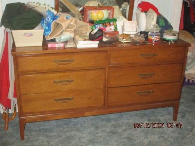 MASSIVE ECLECTIC SALE IN WEST PLAZA - LOTS OF QUALITY & VTG ITEMS photo 3