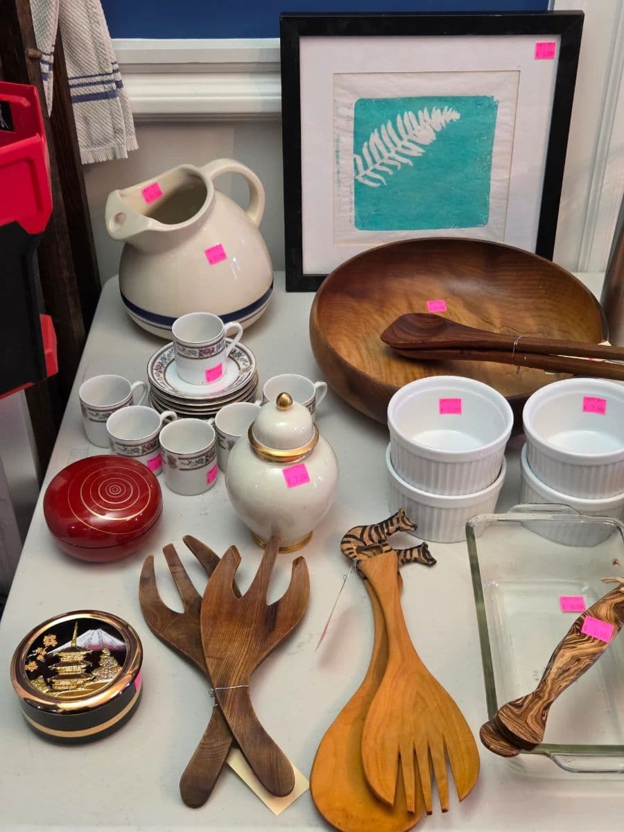 Lake City/NE 80th & Lake City Way NE - Seattle - 3 DAY ESTATE SALE CHES photo 9