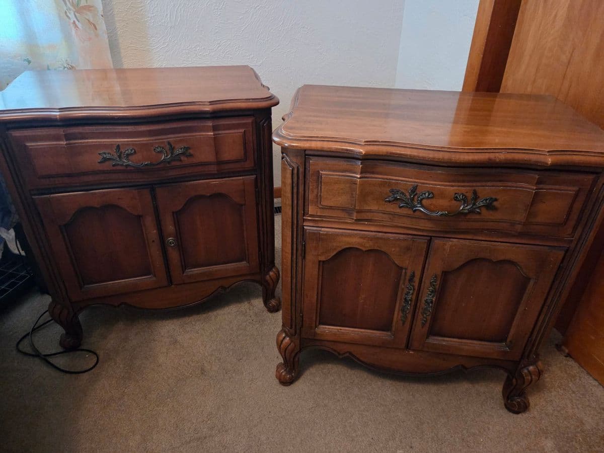 Milford Mainstay: A Blue Moon Estate Sale photo 7