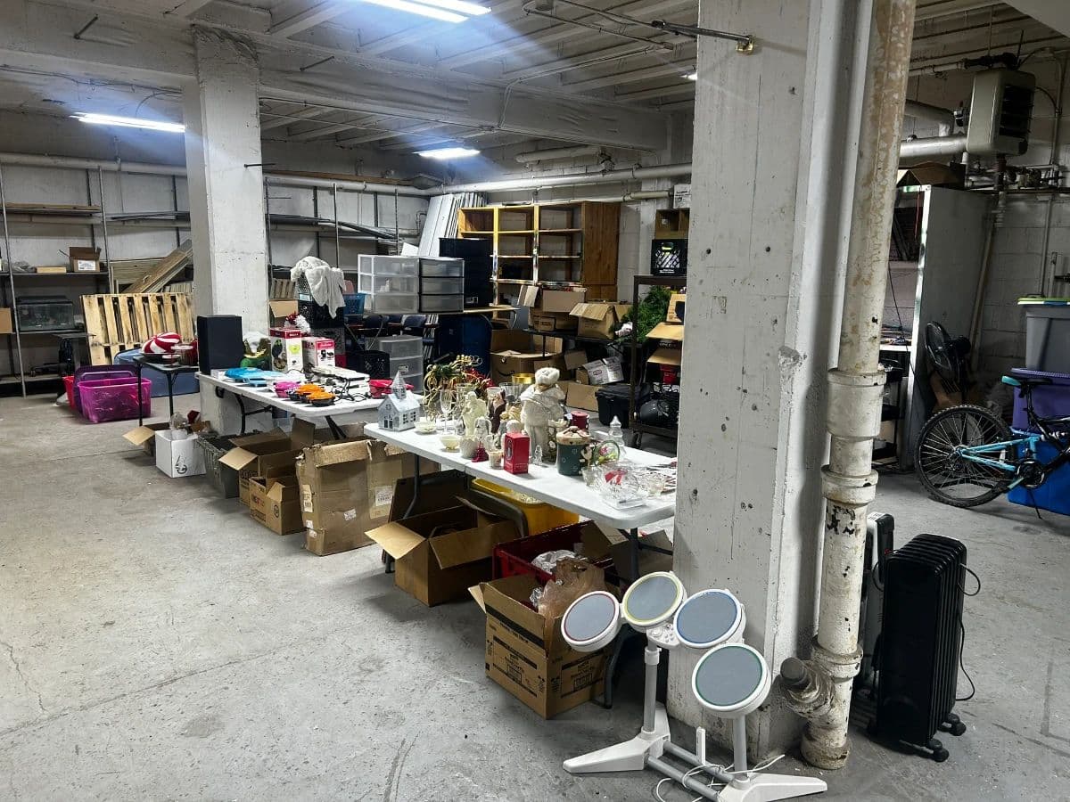 Massive In-Person Picker Sale! - Estate Business Closing - Antiques, Vintage, Tools, & Collectibles! photo 7