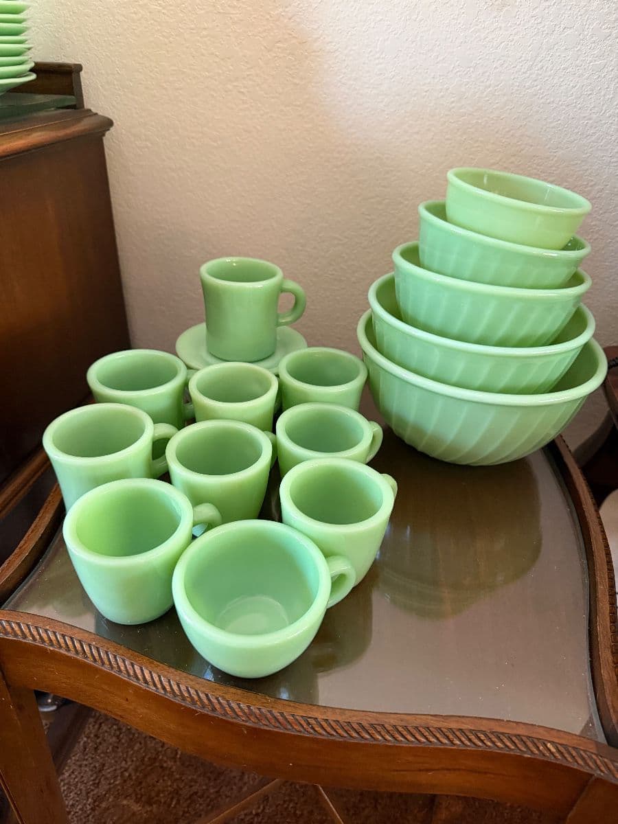 Estate Sale Near Cheyenne Meadows Road photo 4