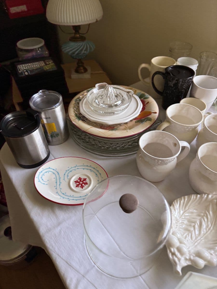 Nashville Estate Sale - Presales on furniture photo 9
