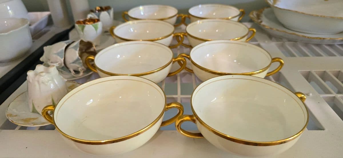 Professional Party Planners Overstock and Downsizing photo 7
