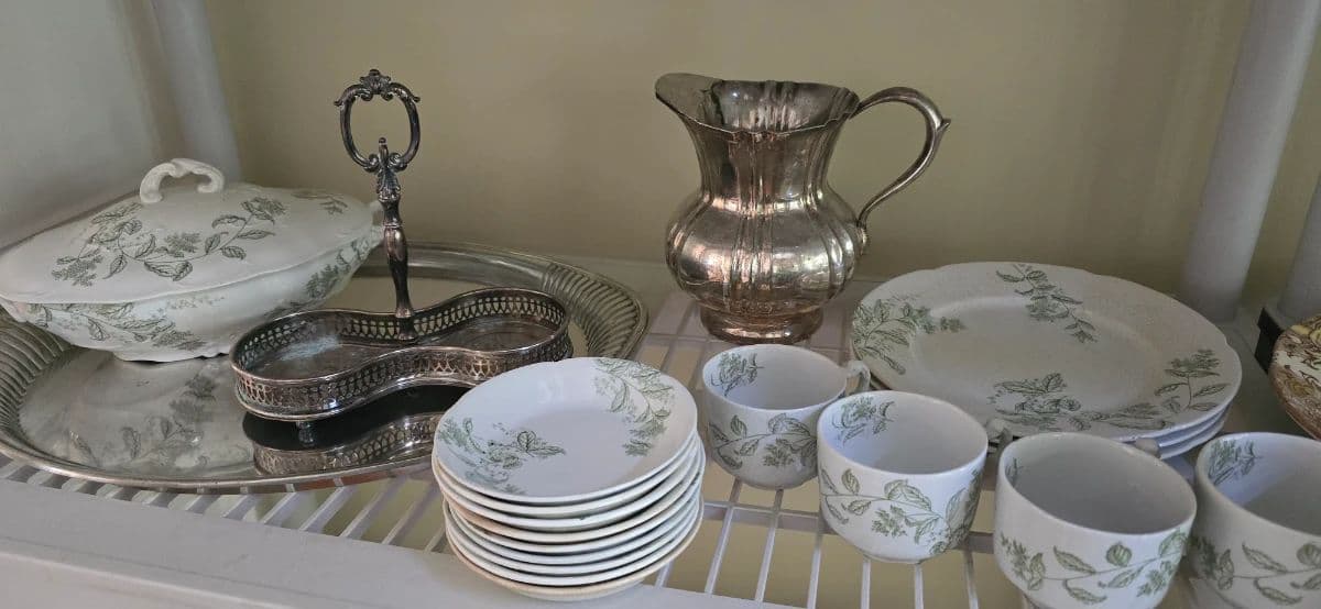 Professional Party Planners Overstock and Downsizing photo 6