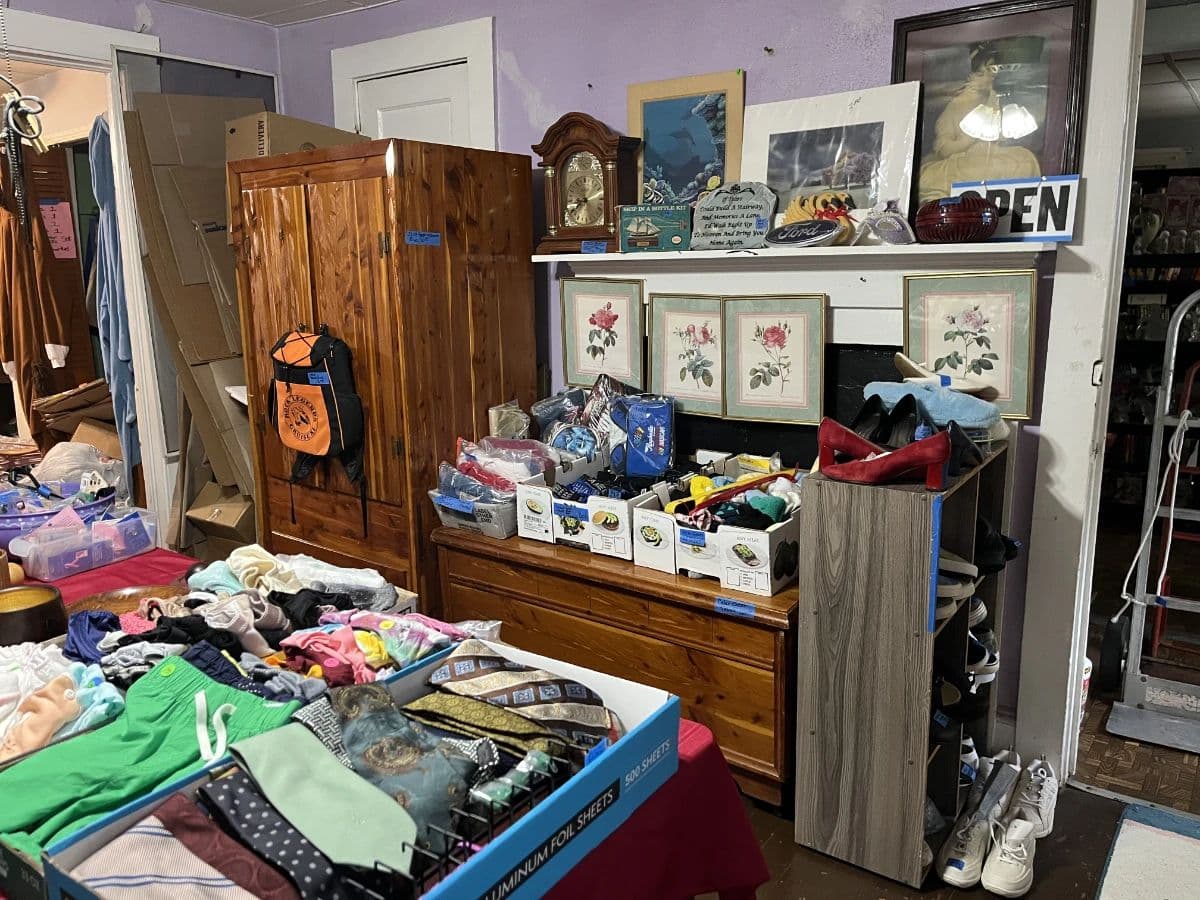 Estate/Yard Sale photo 12