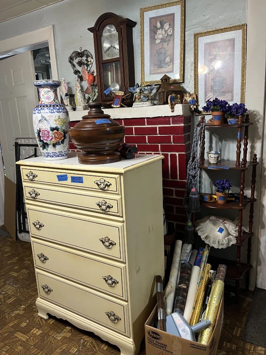 Estate/Yard Sale photo 8