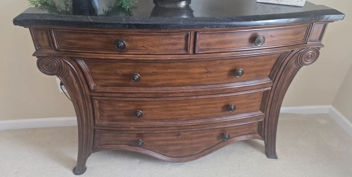 Designer Decorator Estate Sale photo 3