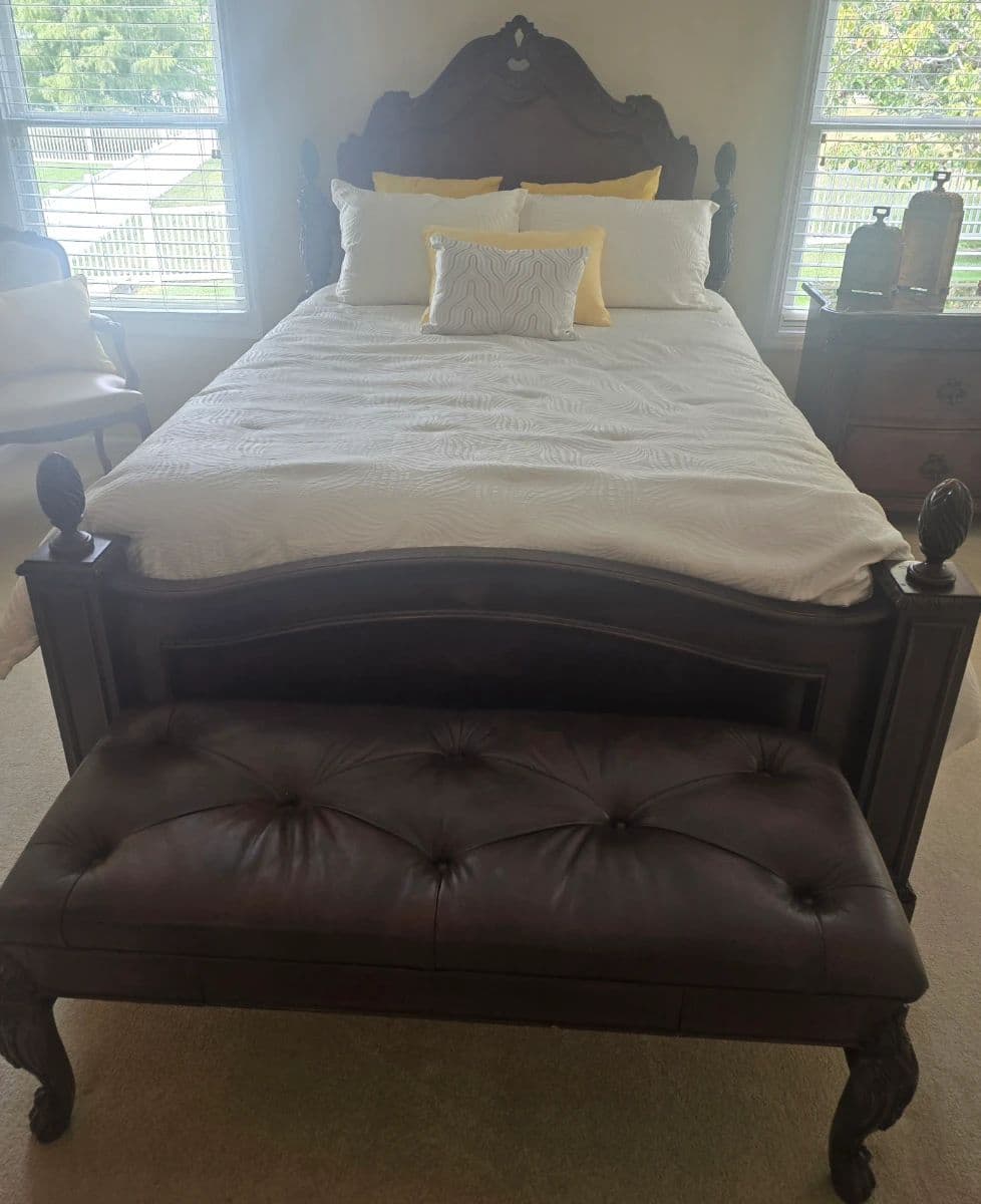 Designer Decorator Estate Sale photo 8