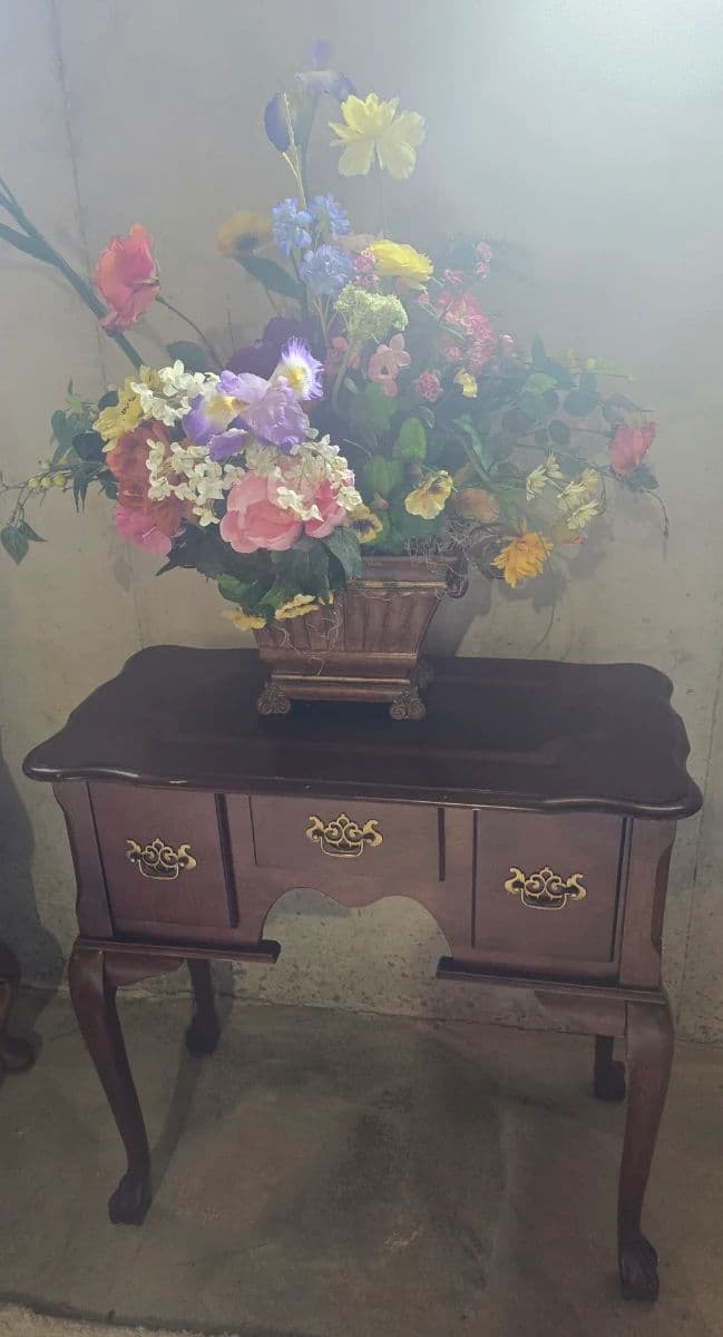 Designer Decorator Estate Sale photo 5