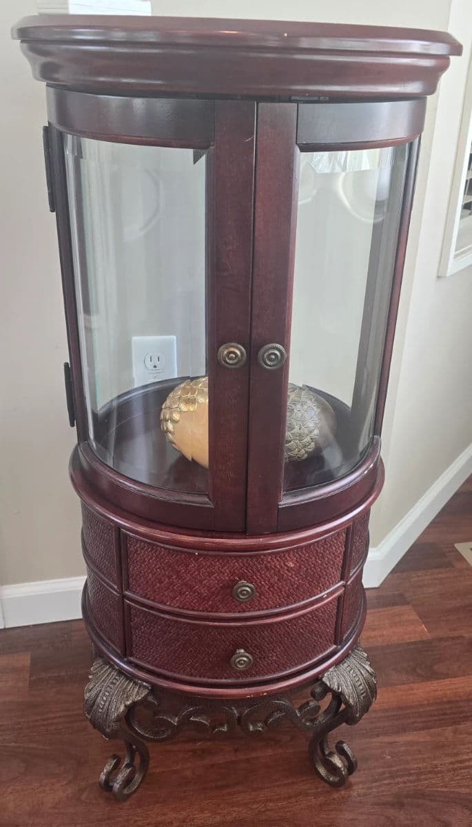 Designer Decorator Estate Sale photo 7