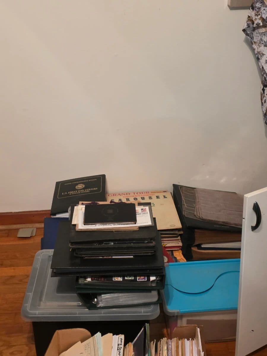 Honey Hole Estate Sale photo 1