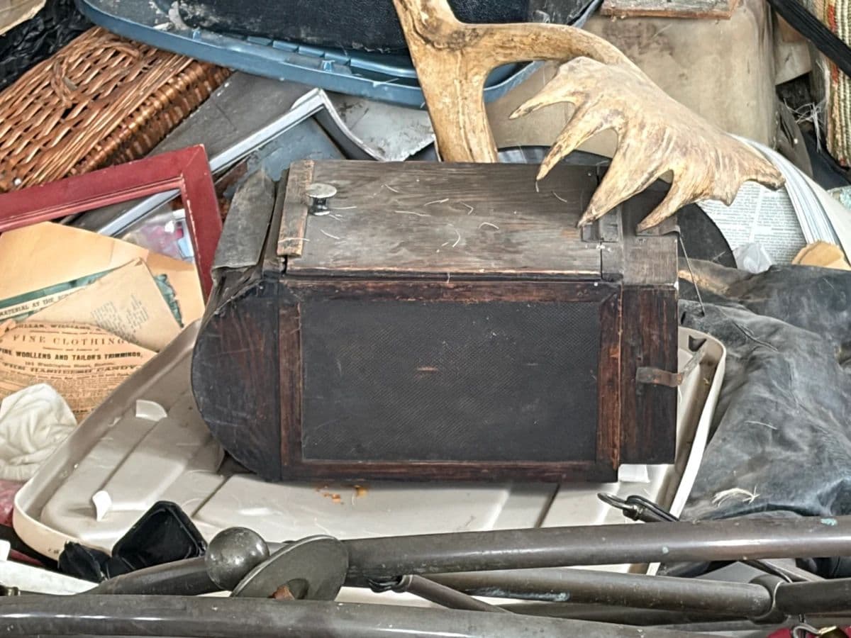 Once-in-a-Lifetime Estate — Movie Props, Presidential Autographs, Yankee Seats & Pokémon! photo 10