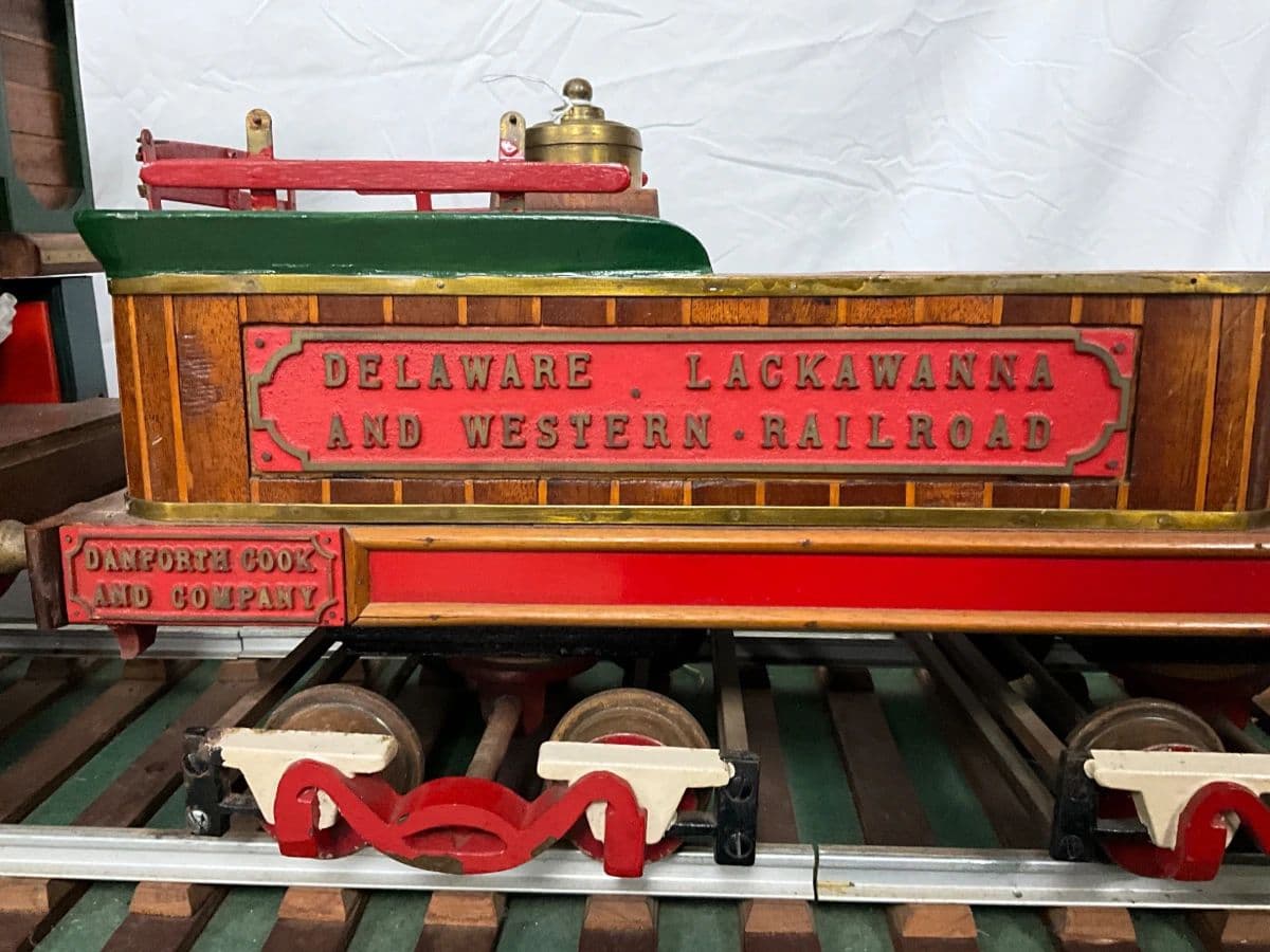 LIVE AUCTION SUN. NOV 8 AT 10AM photo 7