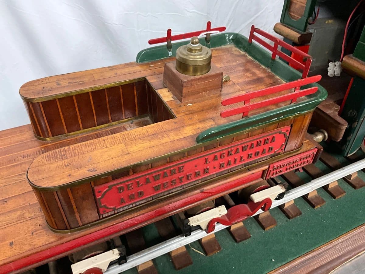 LIVE AUCTION SUN. NOV 8 AT 10AM photo 11