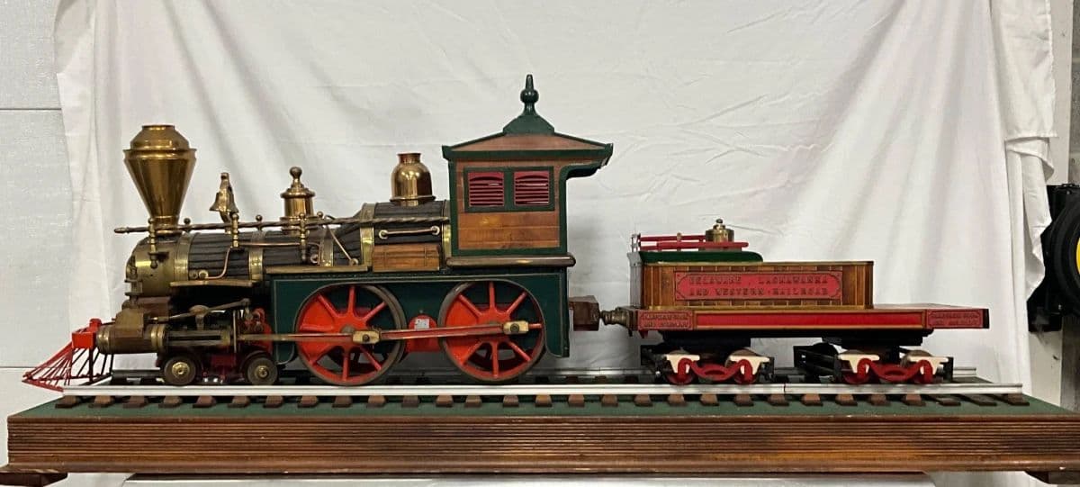 LIVE AUCTION SUN. NOV 8 AT 10AM photo 1