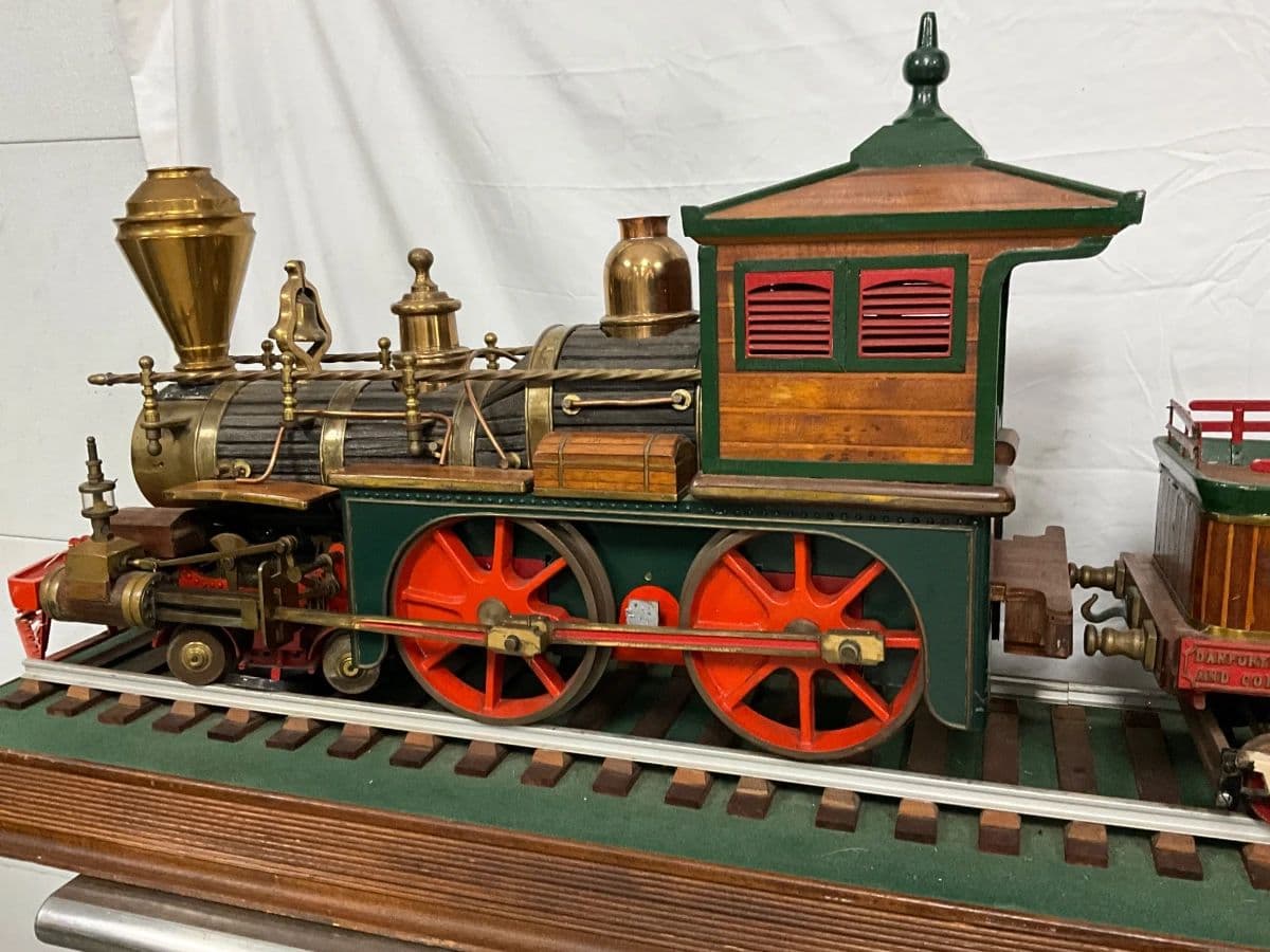 LIVE AUCTION SUN. NOV 8 AT 10AM photo 4