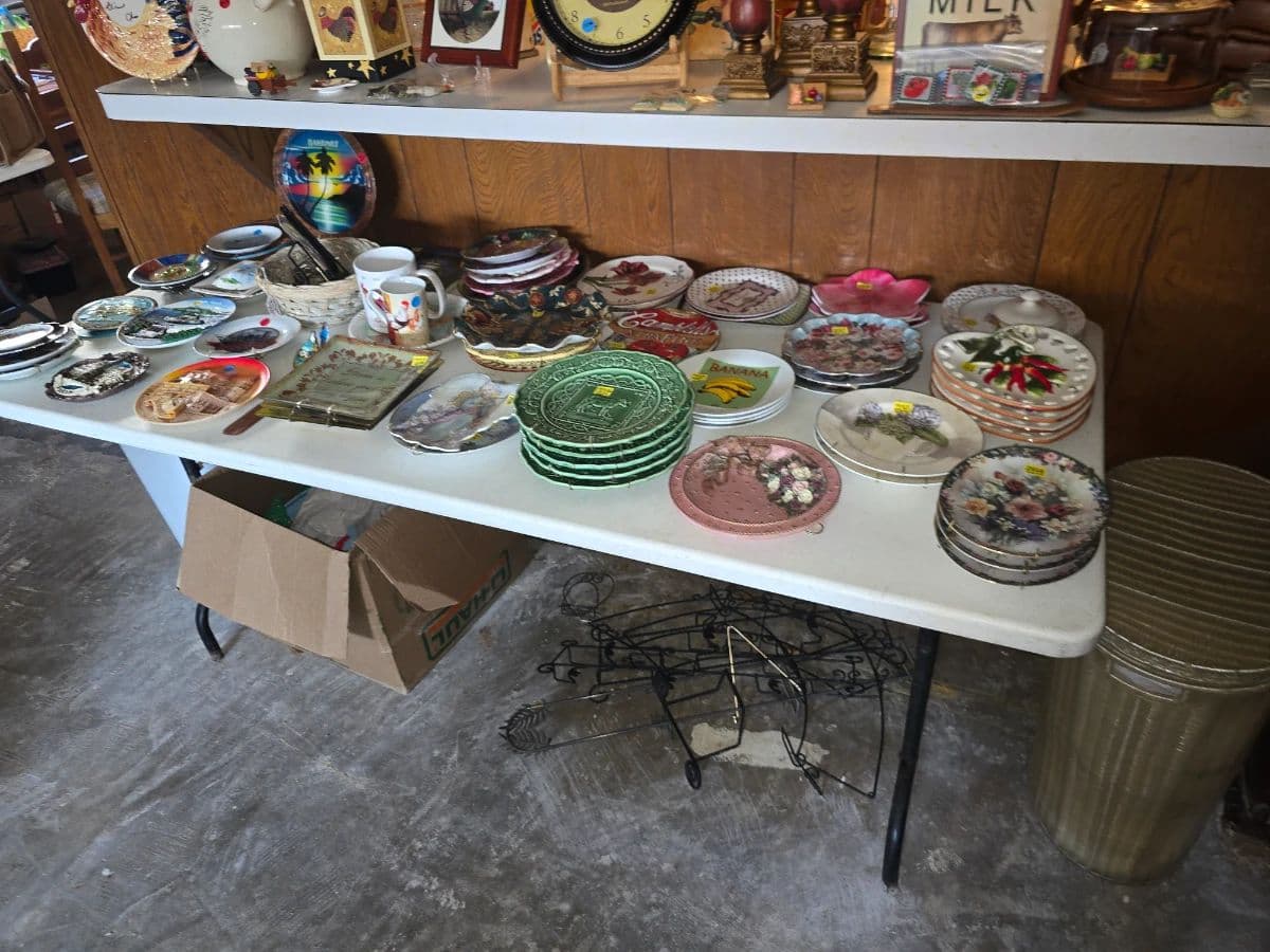 WOW NEW CONSIGNMENT STORE OPEN! photo 2